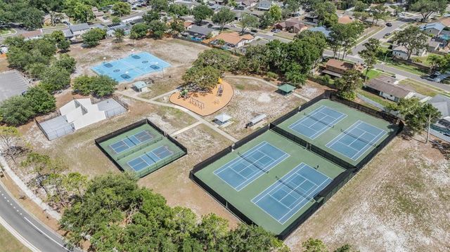 2216 EAGLE BLUFF DRIVE, Valrico, FL 33596