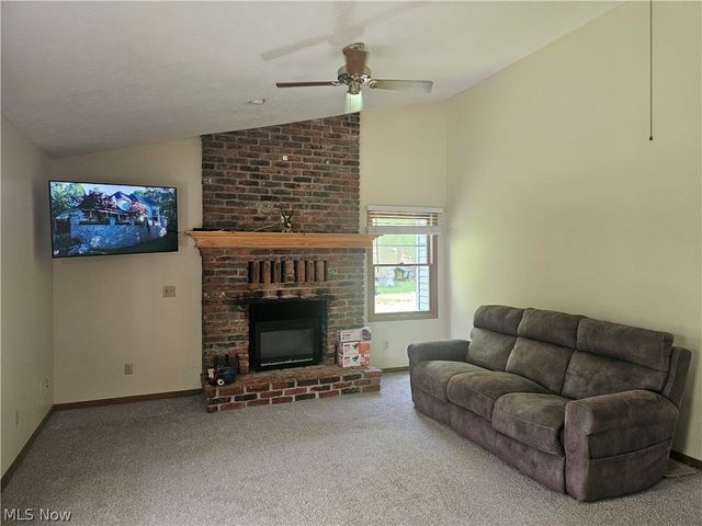 14816 Rock Creek Road, Chardon, OH 44024