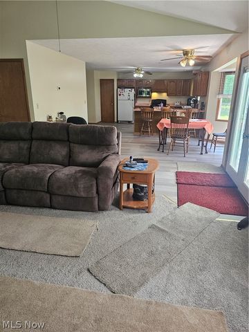 14816 Rock Creek Road, Chardon, OH 44024