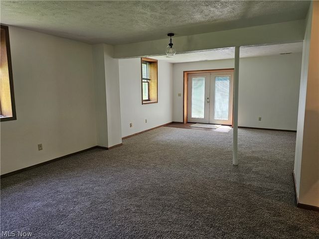 14816 Rock Creek Road, Chardon, OH 44024