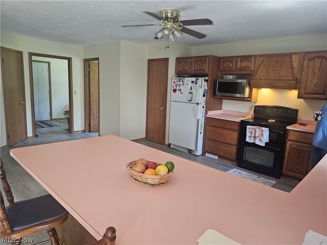 14816 Rock Creek Road, Chardon, OH 44024
