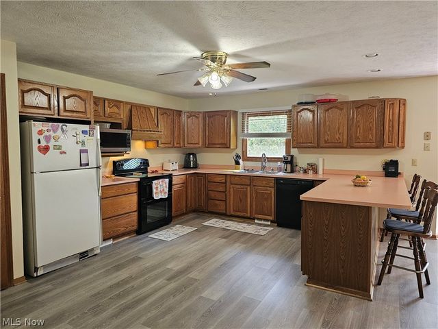 14816 Rock Creek Road, Chardon, OH 44024
