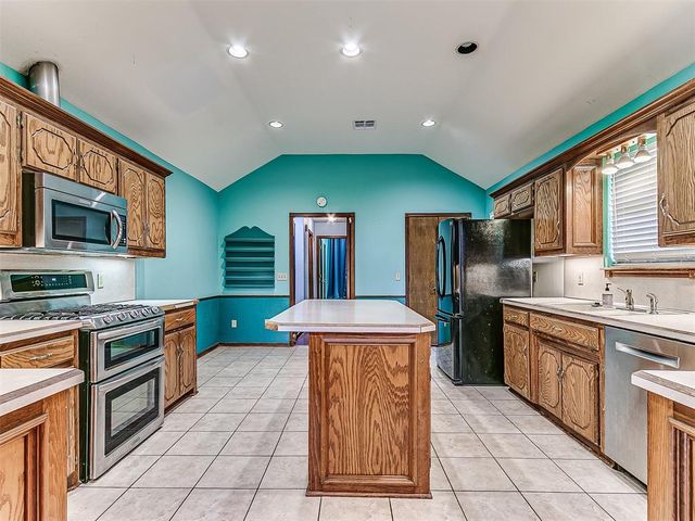 3104 SW 126th Street, Oklahoma City, OK 73170
