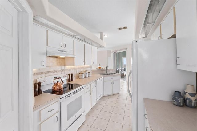 7040 FRASCATI LOOP, Wesley Chapel, FL 33544