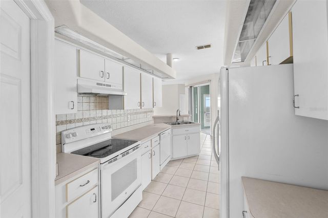 7040 FRASCATI LOOP, Wesley Chapel, FL 33544