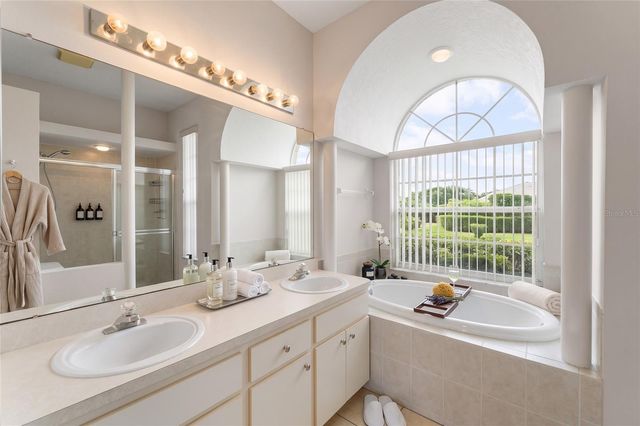 7040 FRASCATI LOOP, Wesley Chapel, FL 33544