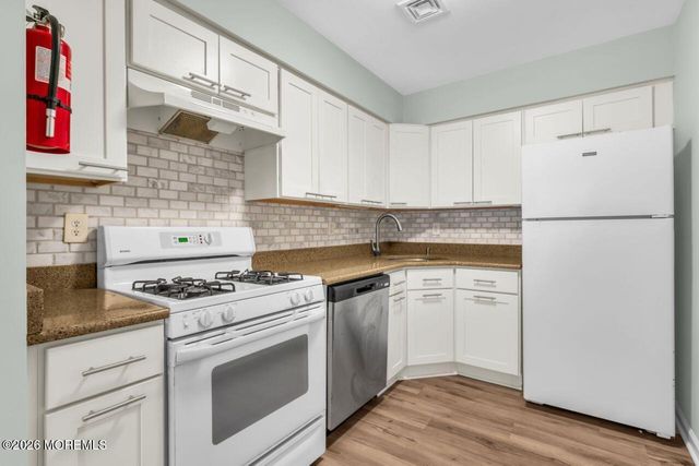 1 Central Avenue 8, Atlantic Highlands, NJ 07716