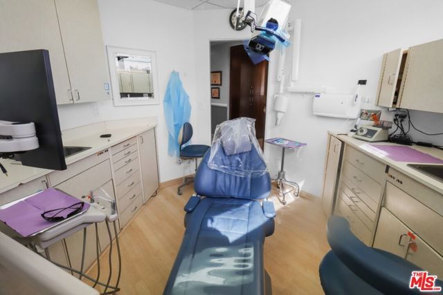 10505 W Pico Boulevard, Los Angeles, CA 90064