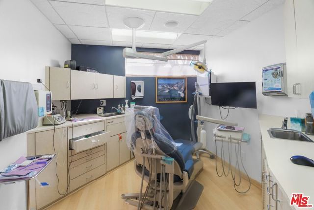 10505 W Pico Boulevard, Los Angeles, CA 90064