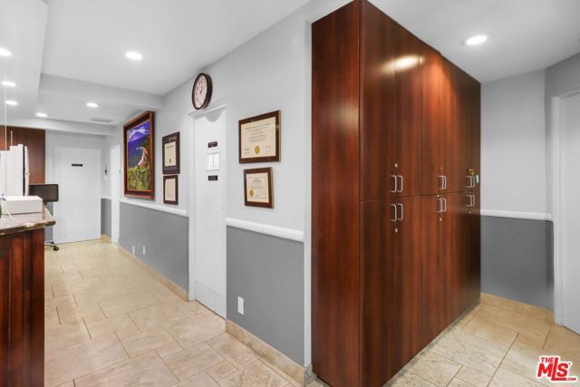 10505 W Pico Boulevard, Los Angeles, CA 90064