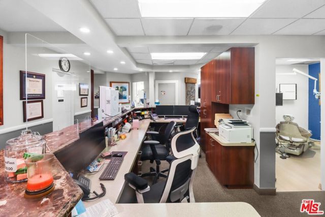 10505 W Pico Boulevard, Los Angeles, CA 90064