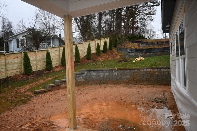 112 Chapel Crossing Lane 13, Weaverville, NC 28787