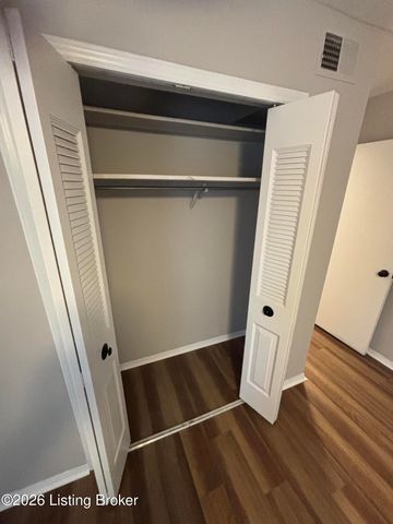 203 Mt Holly Ave 4, Louisville, KY 40206