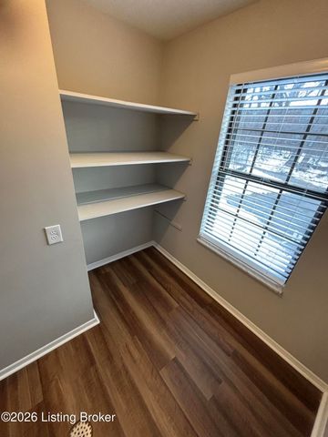 203 Mt Holly Ave 4, Louisville, KY 40206