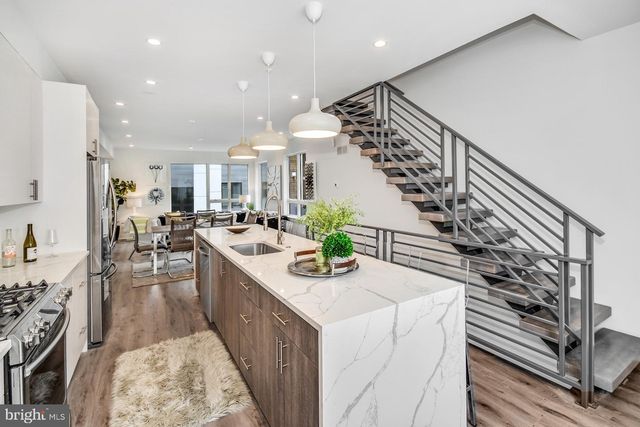 113 OLIVE ST, Philadelphia, PA 19123