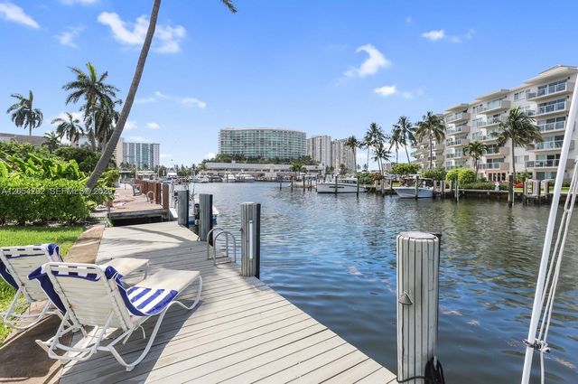 2762 NE 3rd Street, Pompano Beach, FL 33062