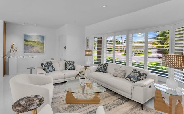 2762 NE 3rd Street, Pompano Beach, FL 33062