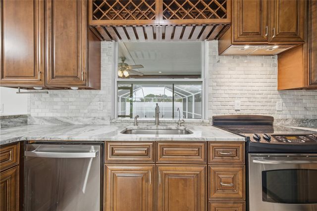 1964 PAR PLACE, Sarasota, FL 34240