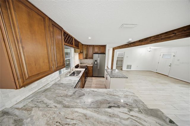 1964 PAR PLACE, Sarasota, FL 34240