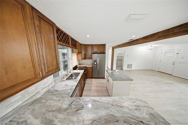 1964 PAR PLACE, Sarasota, FL 34240