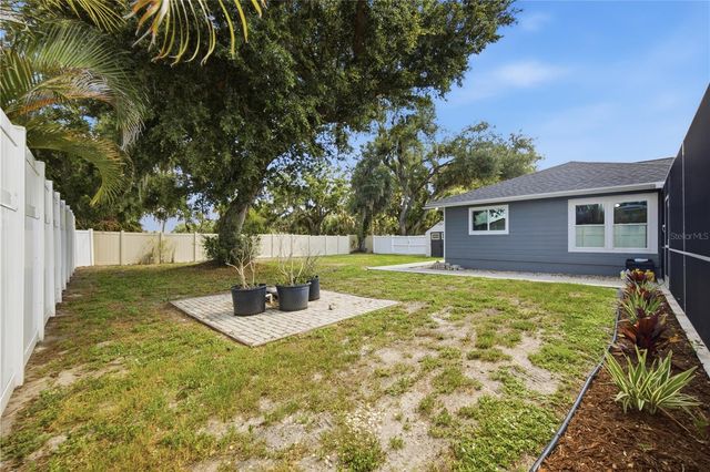 1964 PAR PLACE, Sarasota, FL 34240