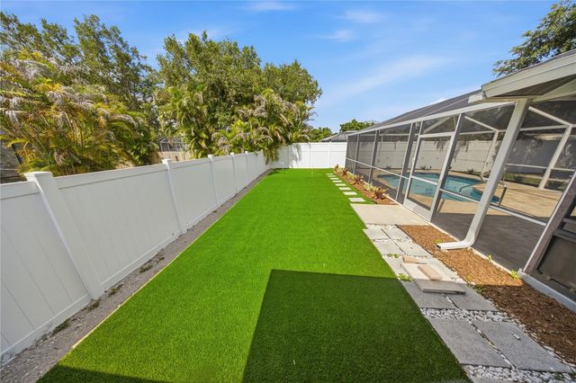 1964 PAR PLACE, Sarasota, FL 34240