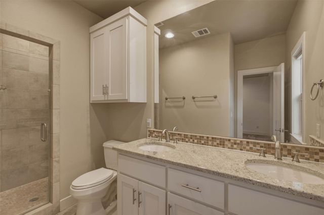 1315 W Anderson LN A, Austin, TX 78757