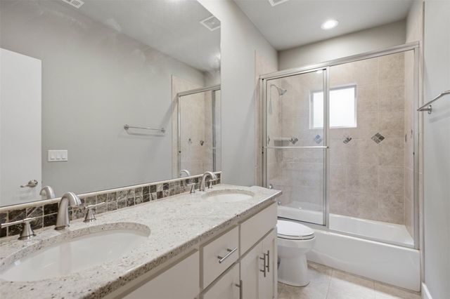 1315 W Anderson LN A, Austin, TX 78757