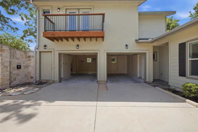 1315 W Anderson LN A, Austin, TX 78757