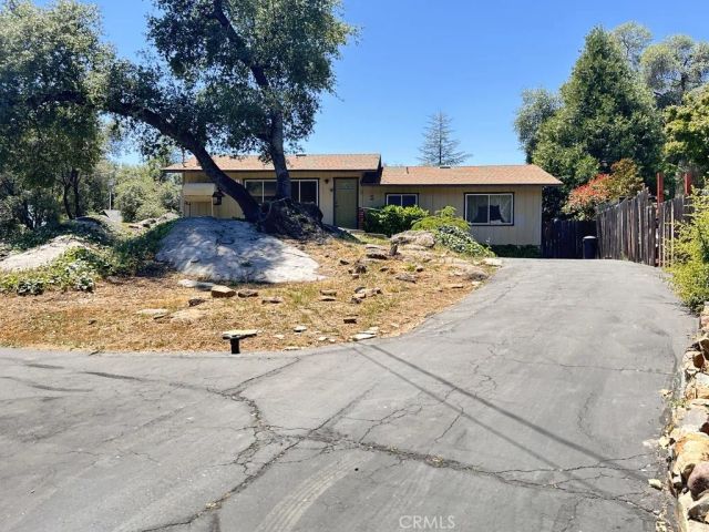 19380 Rockridge Way, Sonora, CA 95370