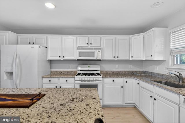 24 GINTY DR, North East, MD 21901
