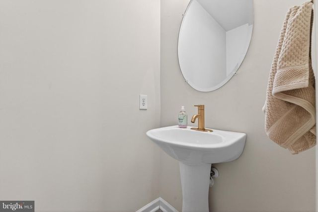 24 GINTY DR, North East, MD 21901