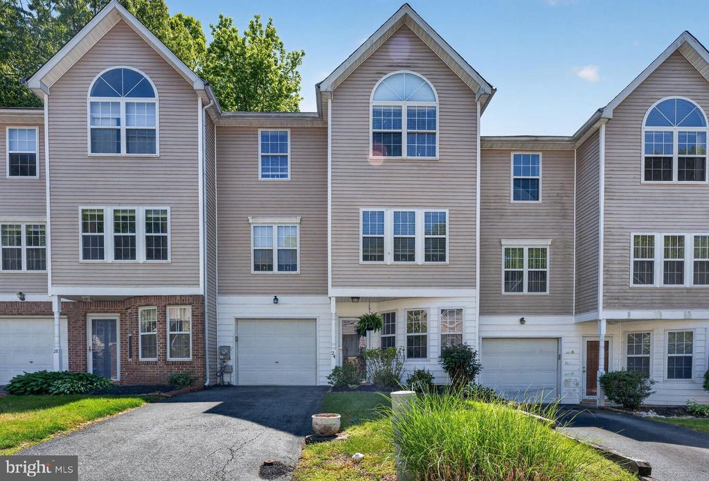 24 GINTY DR, North East, MD 21901