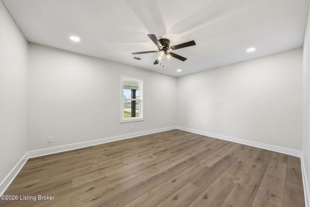 3430 Hodgenville Rd, Elizabethtown, KY 42701