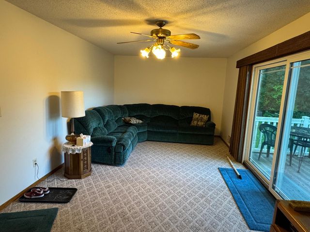 2400 208th Lane NW, Oak Grove, MN 55011