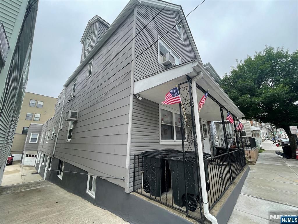 126 69th, Guttenberg, NJ 07093
