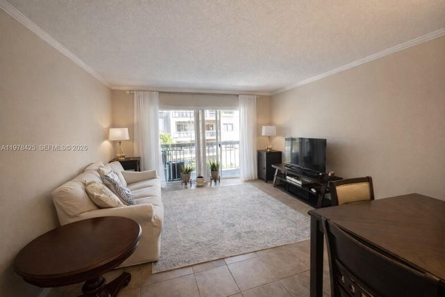 7840 Camino Real P309, Miami, FL 33143