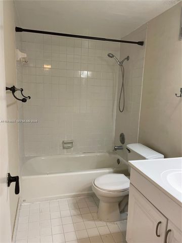 7840 Camino Real P309, Miami, FL 33143