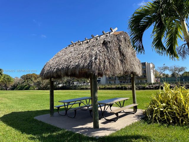 7840 Camino Real P309, Miami, FL 33143