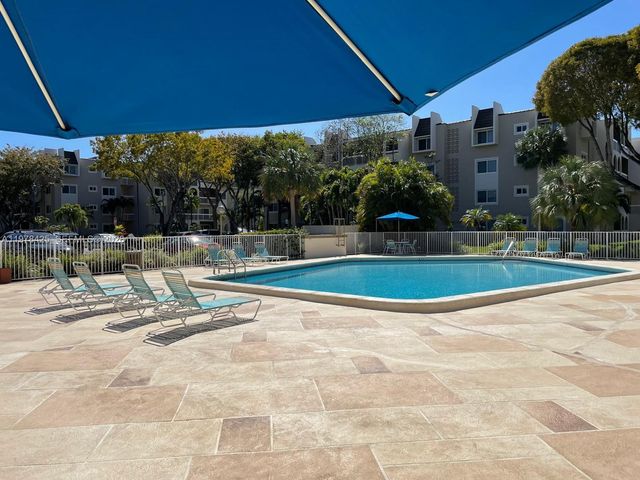 7840 Camino Real P309, Miami, FL 33143