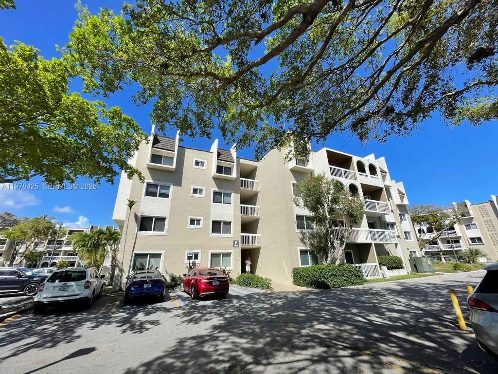 7840 Camino Real P309, Miami, FL 33143