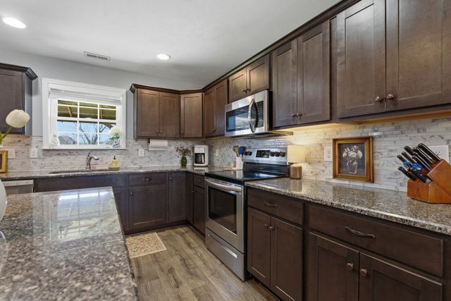 3032 Dusenburg Dr, Christiana, TN 37037