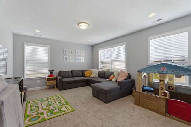 3032 Dusenburg Dr, Christiana, TN 37037