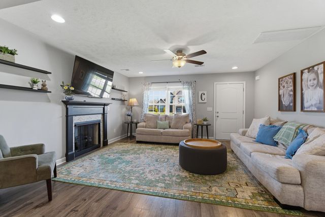 3032 Dusenburg Dr, Christiana, TN 37037