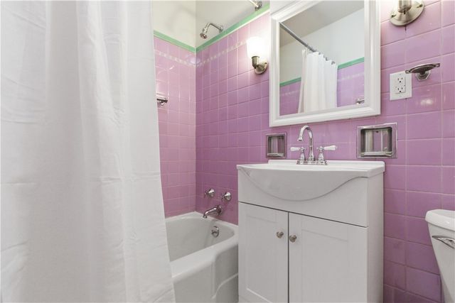 236 W Pike Street, Canonsburg, PA 15317