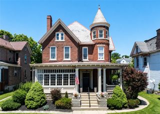 236 W Pike Street, Canonsburg, PA 15317