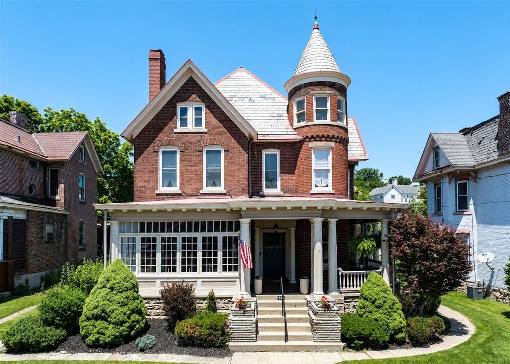 236 W Pike Street, Canonsburg, PA 15317