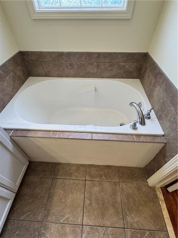 234 Victorian Lakes Drive, Brunswick, GA 31525