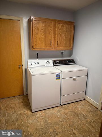 300 N FRANKLIN STREET, Waynesboro, PA 17268