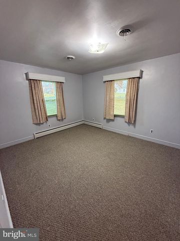 300 N FRANKLIN STREET, Waynesboro, PA 17268